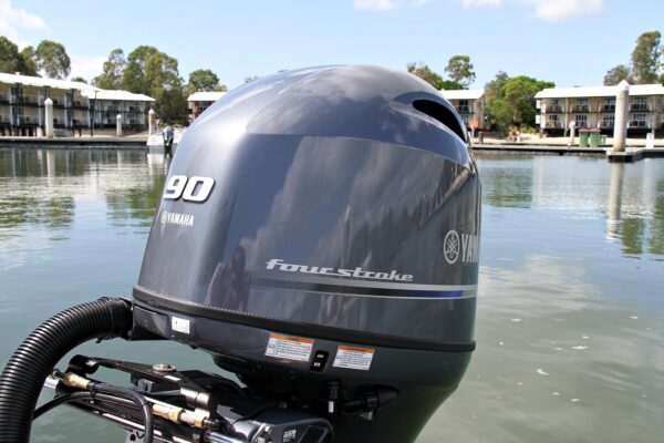 90HP 4 Tempos - F90CET - Imagem 12